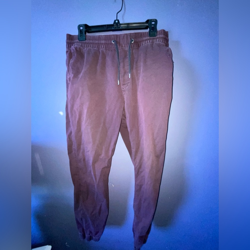 Burgundy pant joggers